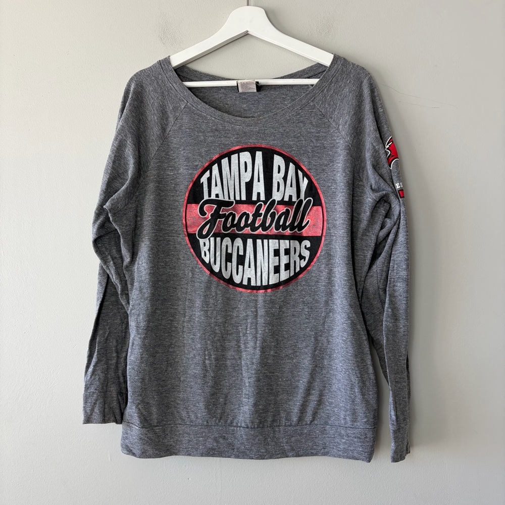 NFL Team Apparel Tampa Bay Buccaneers‎ Long Sleeve Graphic Tee Women's Medium